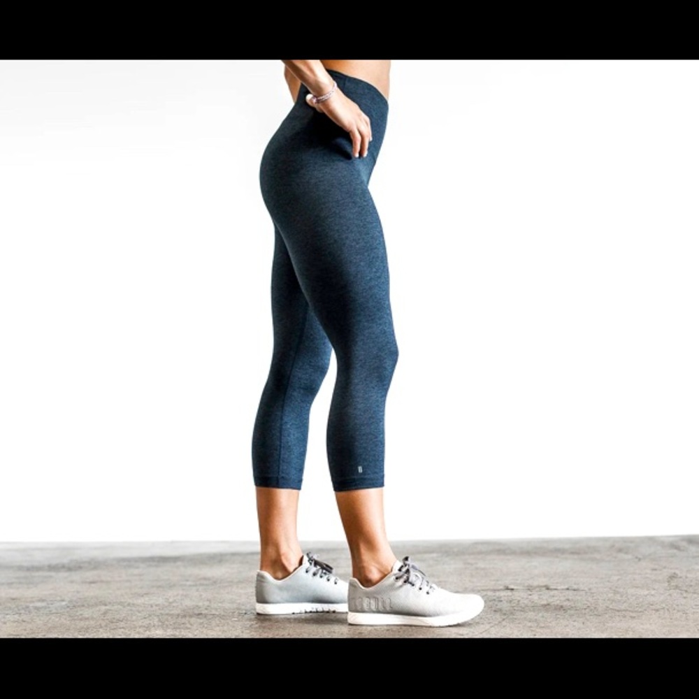 NOBULL High Rise Crop leggings Sz Large
